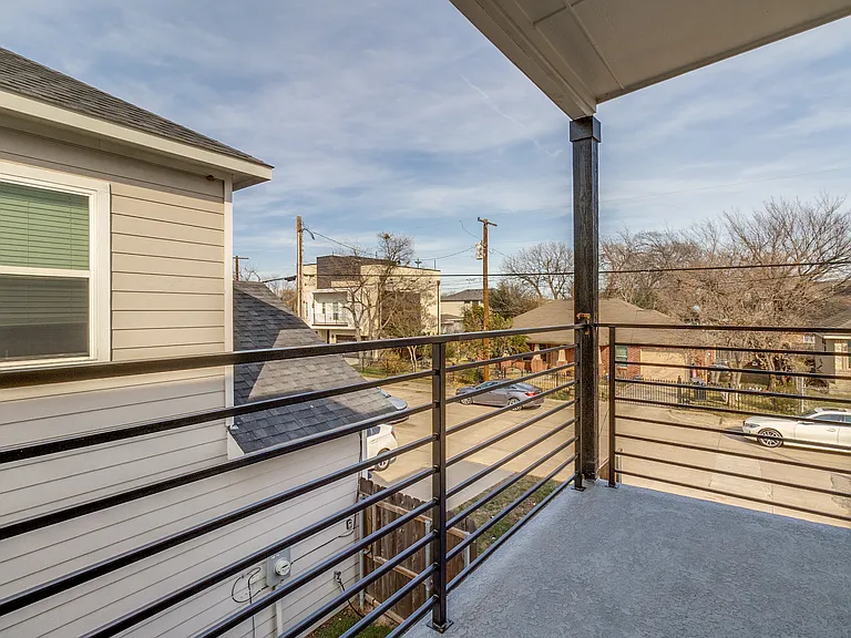 3121 Rutz St — Photo 22