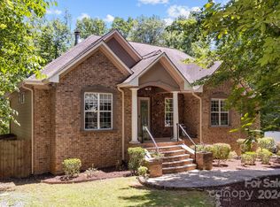 7230 Timber Ridge Dr, Mint Hill, NC 28227