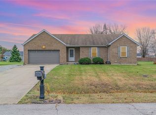6044 Sean Cir, Blanchester, OH 45107