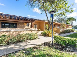 974 NW 79th Ter, Plantation, FL 33324