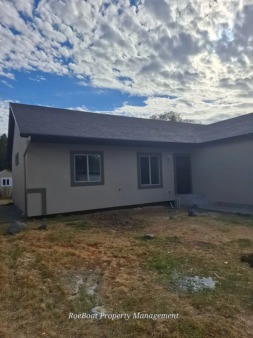 New construction, never occupied, 3 bed, 2 bath great rental — Photo 2