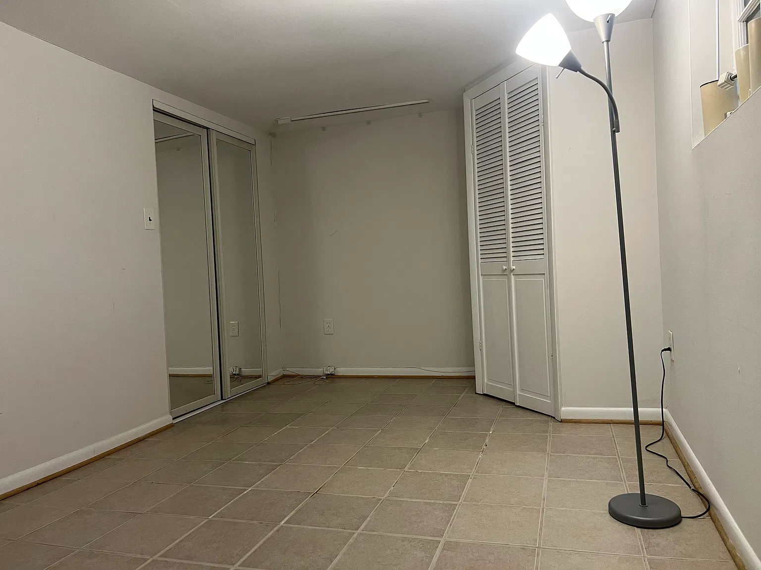 1 bed, 950 sqft, $1,875 — Photo 4