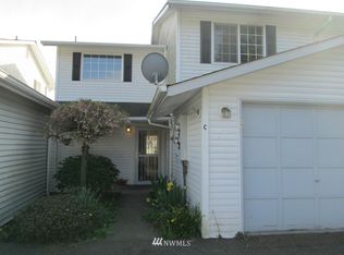 8332 Upper Ridge Rd, Everett, WA 98203