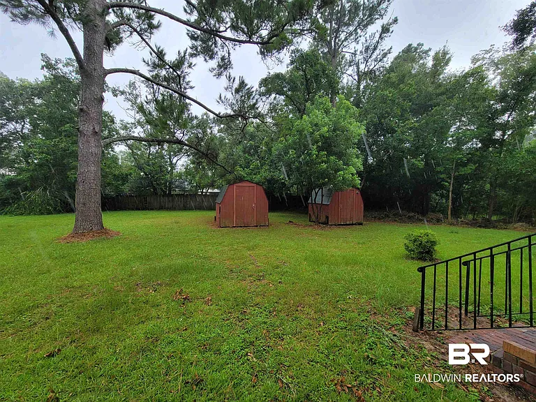 309 E Peachtree Ave — Photo 11