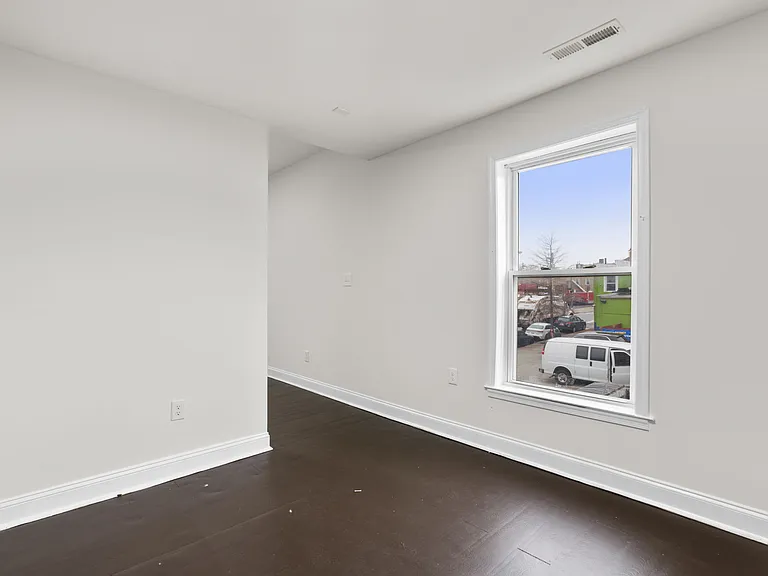 16 S Conkling St #2 — Photo 8