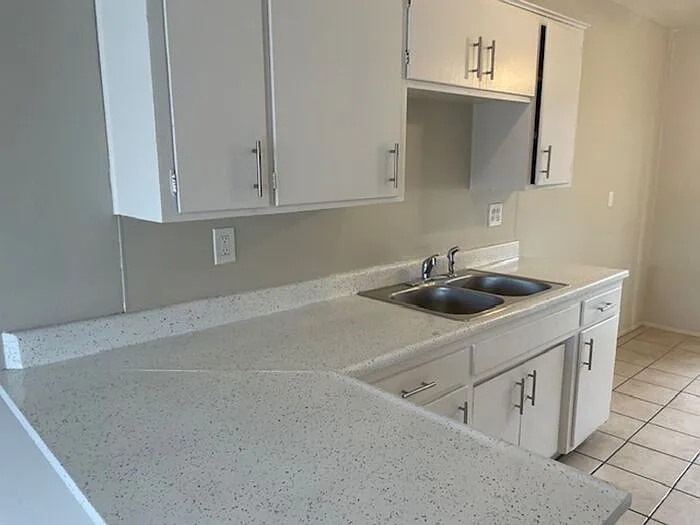 1424 N Craycroft Rd #8 — Photo 6