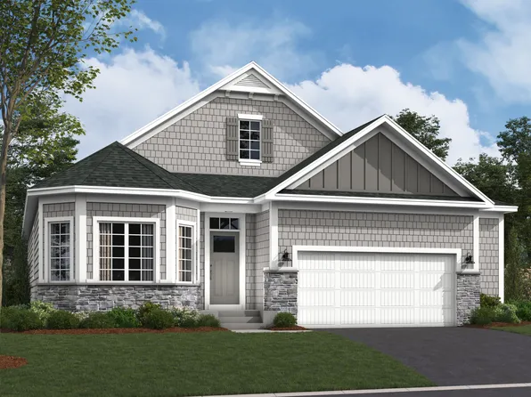 8176 Haywood Dr, Circle Pines, MN 55014
