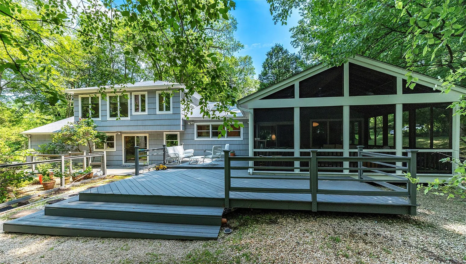 204 Radcliff Drive photo 1