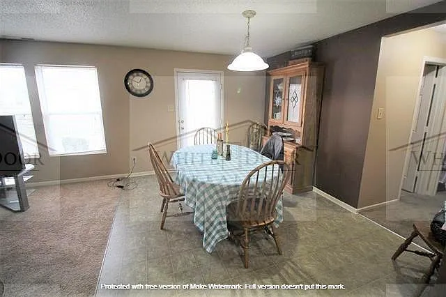 2708 Margesson Xing — Photo 7