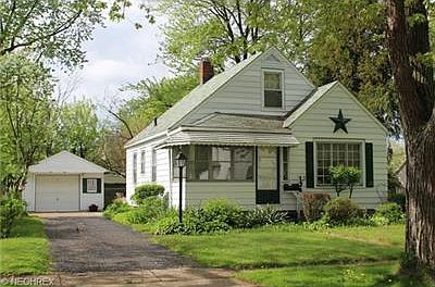 2nd image of 134 Louisiana Ave