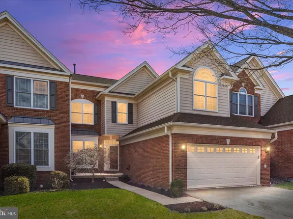 5711 Amelia Springs Cir, Haymarket, VA 20169