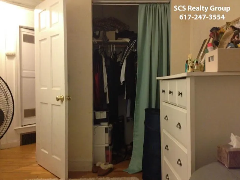 3 bed, 999 sqft, $5,500 — Photo 2