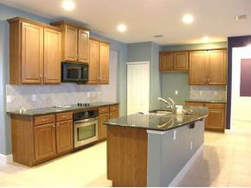4th image of 1293 United Dr