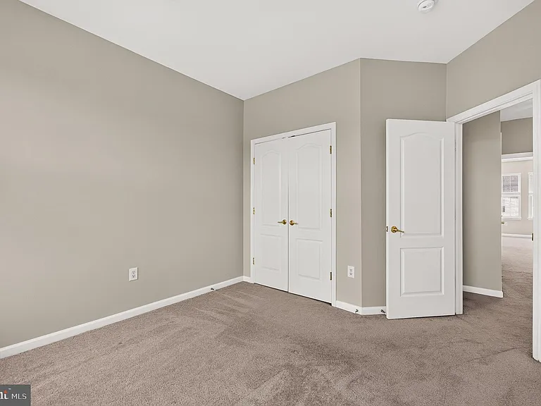 6805 Oregano Ln — Photo 45