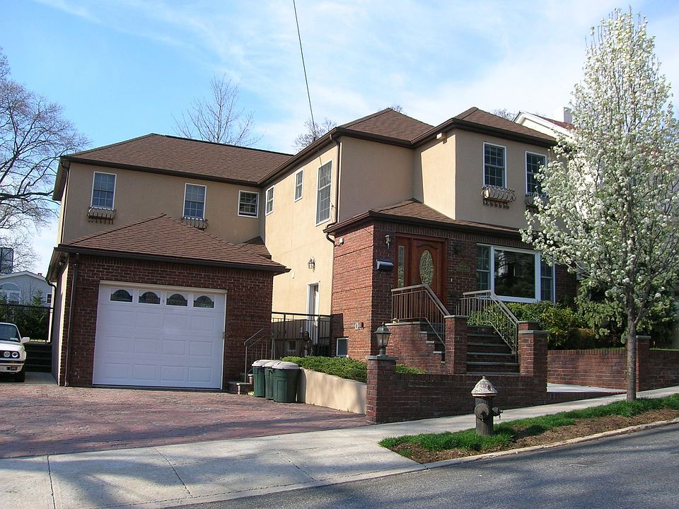 1st image of 24929 Beechknoll Ave