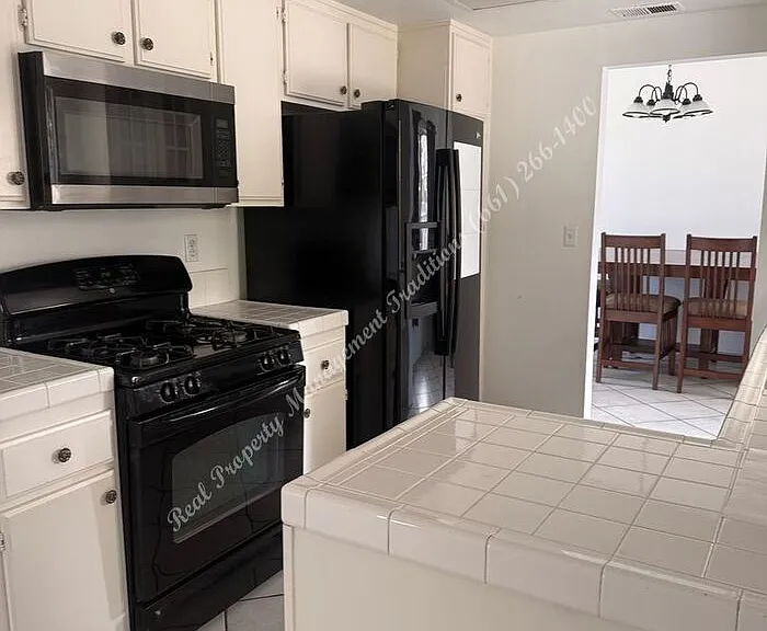 44639 Tarragon Dr — Photo 5