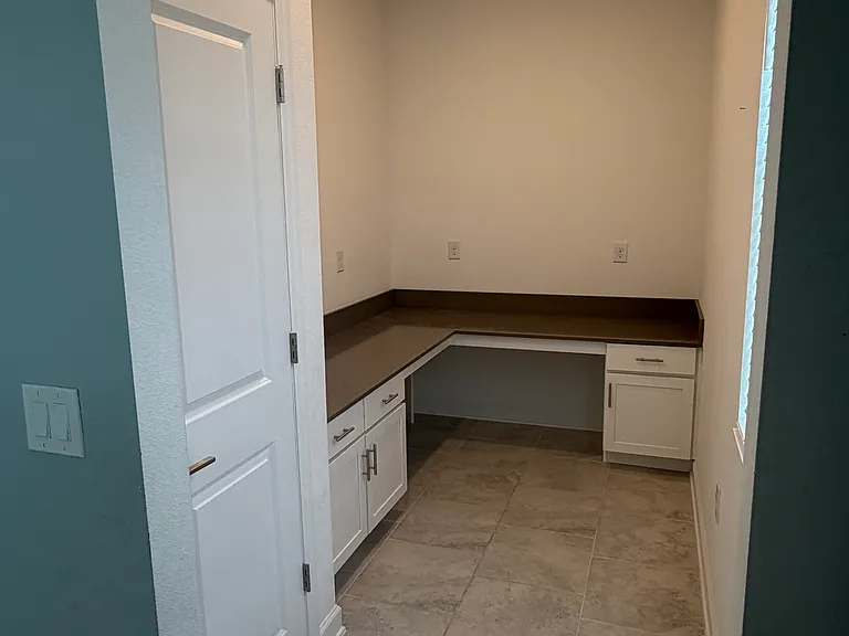 5037 Bessie Ct — Photo 51