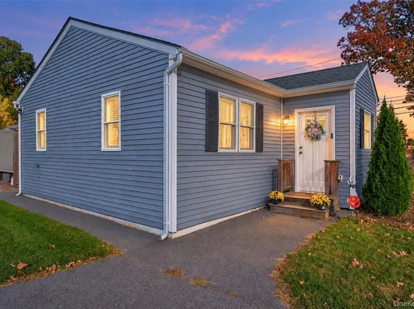 1 Livonia Drive, Patterson, NY 12563