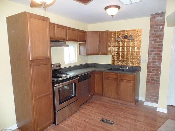 4th image of 1848 17th St