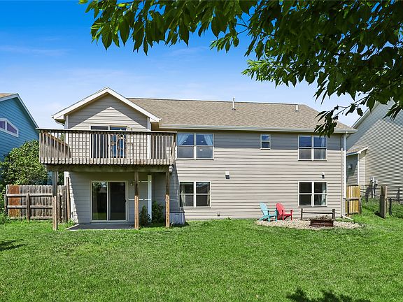 3rd image of 3020 SW Butternut Dr