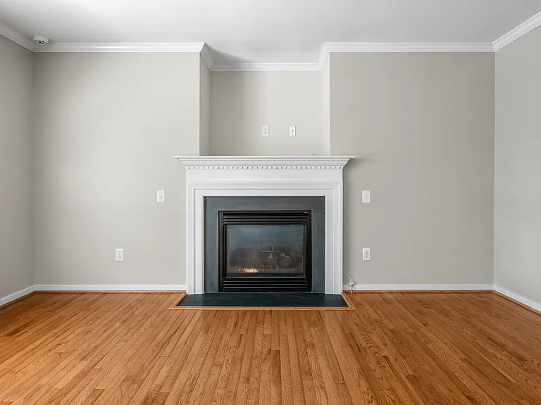 3924 Liberty Point Dr — Photo 25