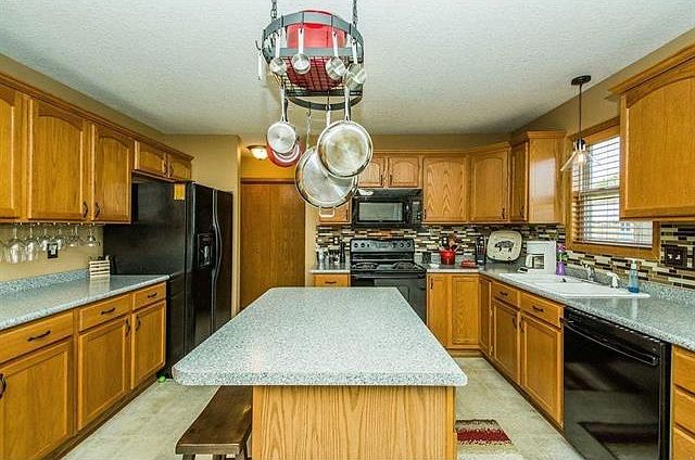 1st image of 3112 SW Sunnybrooke Ct