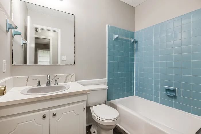 209 Bluebell Ave — Photo 10