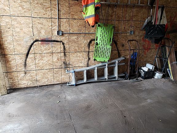 2nd image of 4118 Wagner Ave