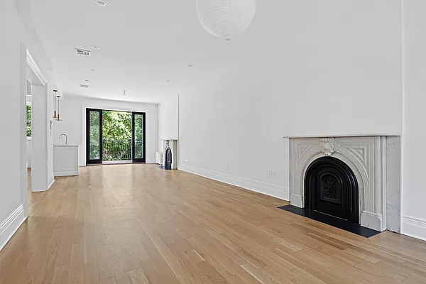 Sold by Douglas Elliman | media 20