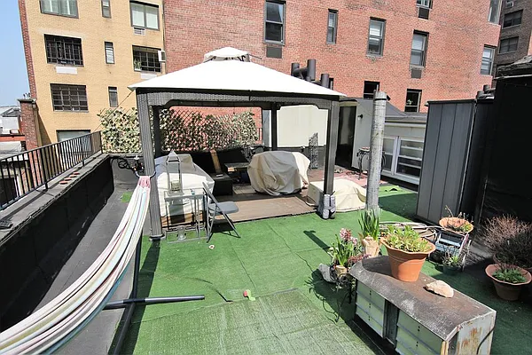 Rented by JK Dansar Corp | media 9