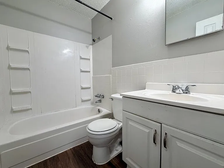670 Hobbs Dr — Photo 10