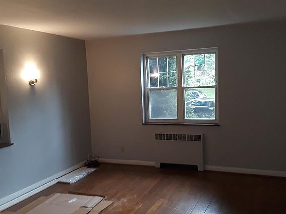 3rd image of 6015 Dryden Ave APT 2