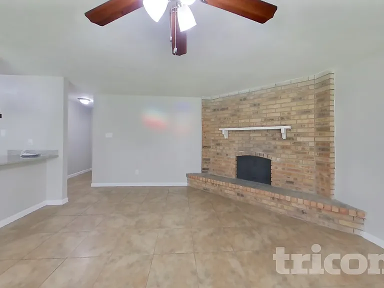 5030 Ridgecreek Dr — Photo 3