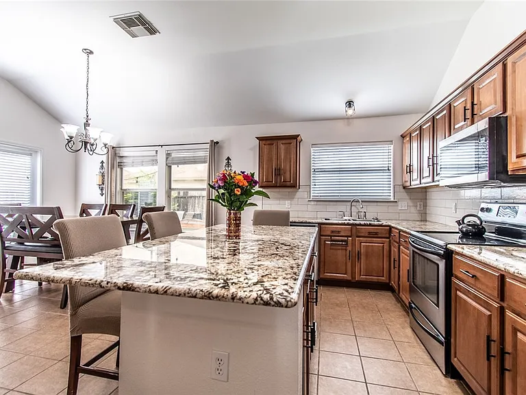 3810 Los Arroyos Dr — Photo 26