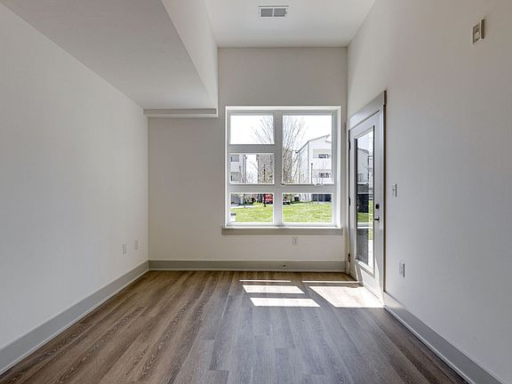2nd image of 542 Southgate Ave #214