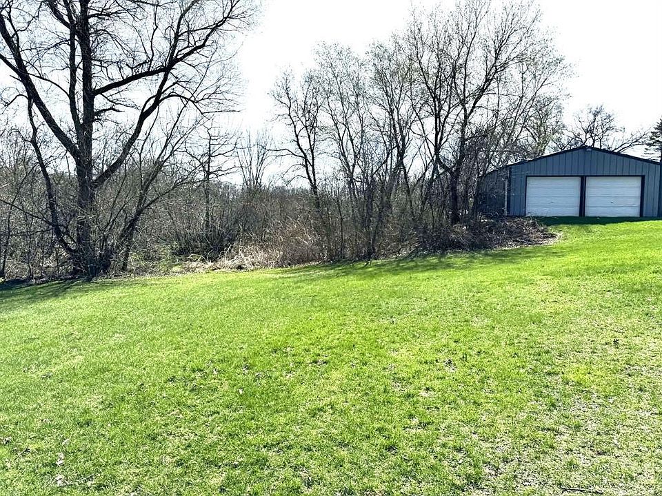 2nd image of 4900 E Spruce Road