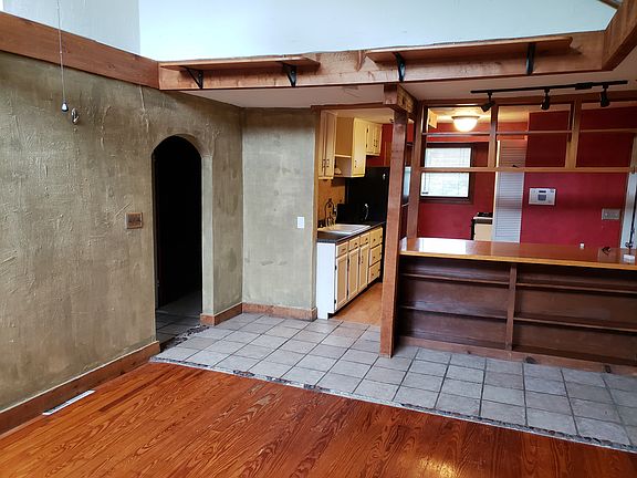 4th image of 1205 Lakeview Ave