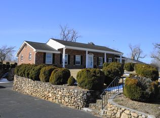 2231 Hardy Rd, Vinton, VA 24179