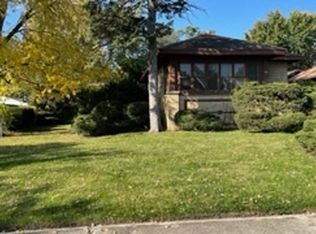 538 S Illinois Ave, Villa Park, IL 60181