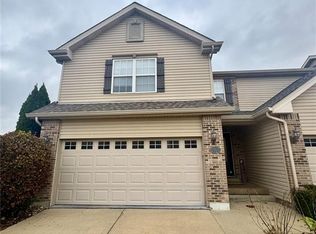 6807 Hampshire Ct, Maryville, IL 62062