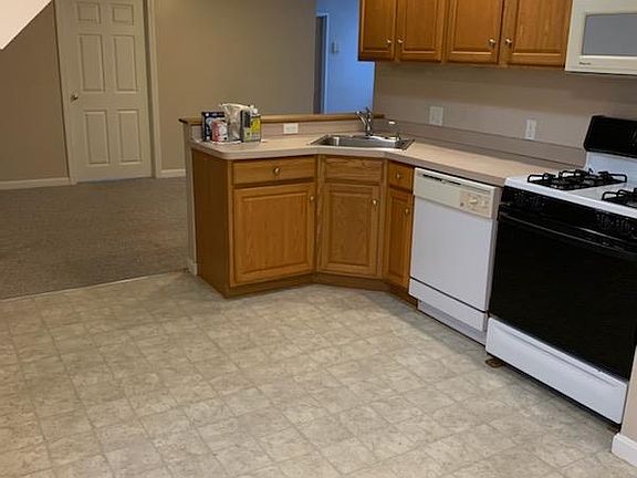 4th image of 166 Kendrick Ave #3