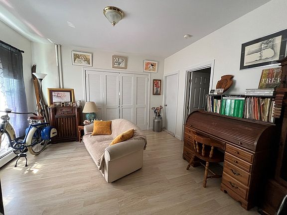 3rd image of 324 Cottage St