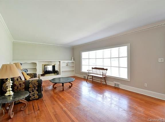 4th image of 1718 Fairfield Dr