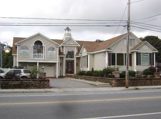 1081 W Shore Rd, Warwick, RI 02889