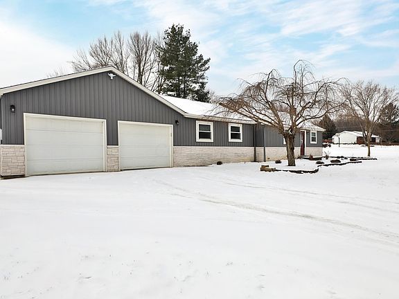 2nd image of 7380 Lewis Center Rd