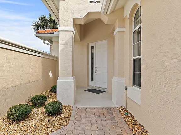 5th image of 21 Marbella Ct
