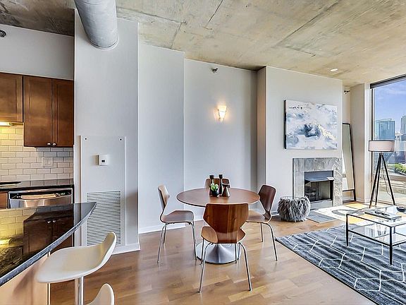 5th image of 700 N Larrabee St APT 1112
