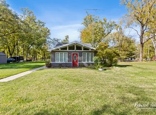 1416 N Riverside Dr, Momence, IL 60954