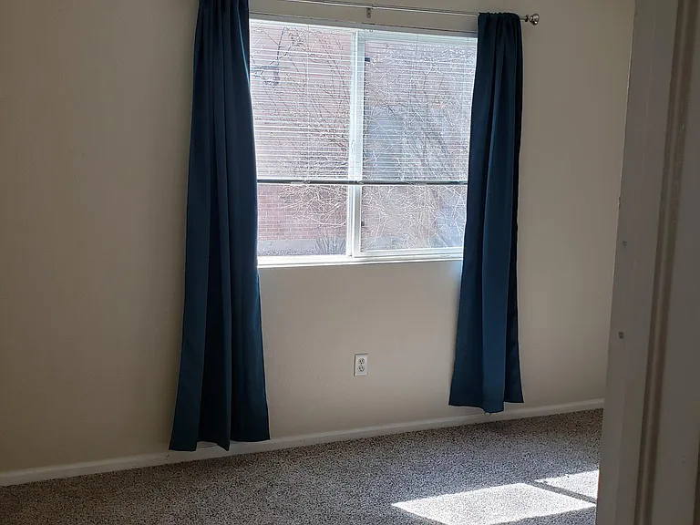 1758 Eagle St #F — Photo 23