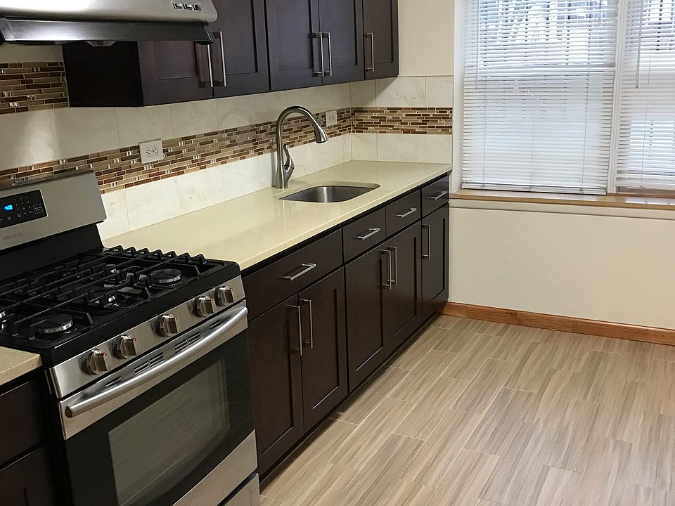 2nd image of 9-15 129th St
